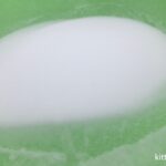 속이 빈 유리 구슬